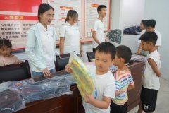 他们以典范逛戏“动物大和僵尸”为切入